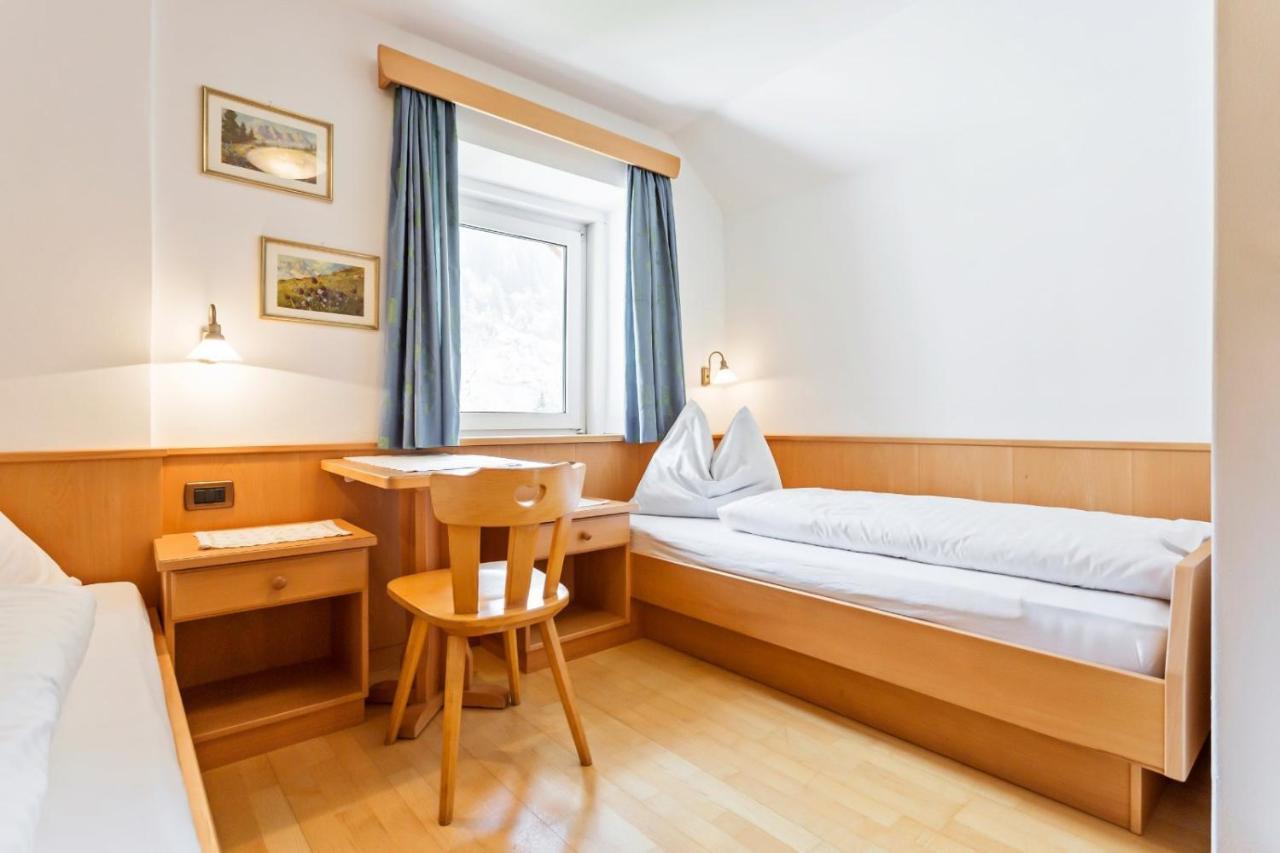 Villa Alpina Apartments Santa Cristina Val Gardena Exteriér fotografie