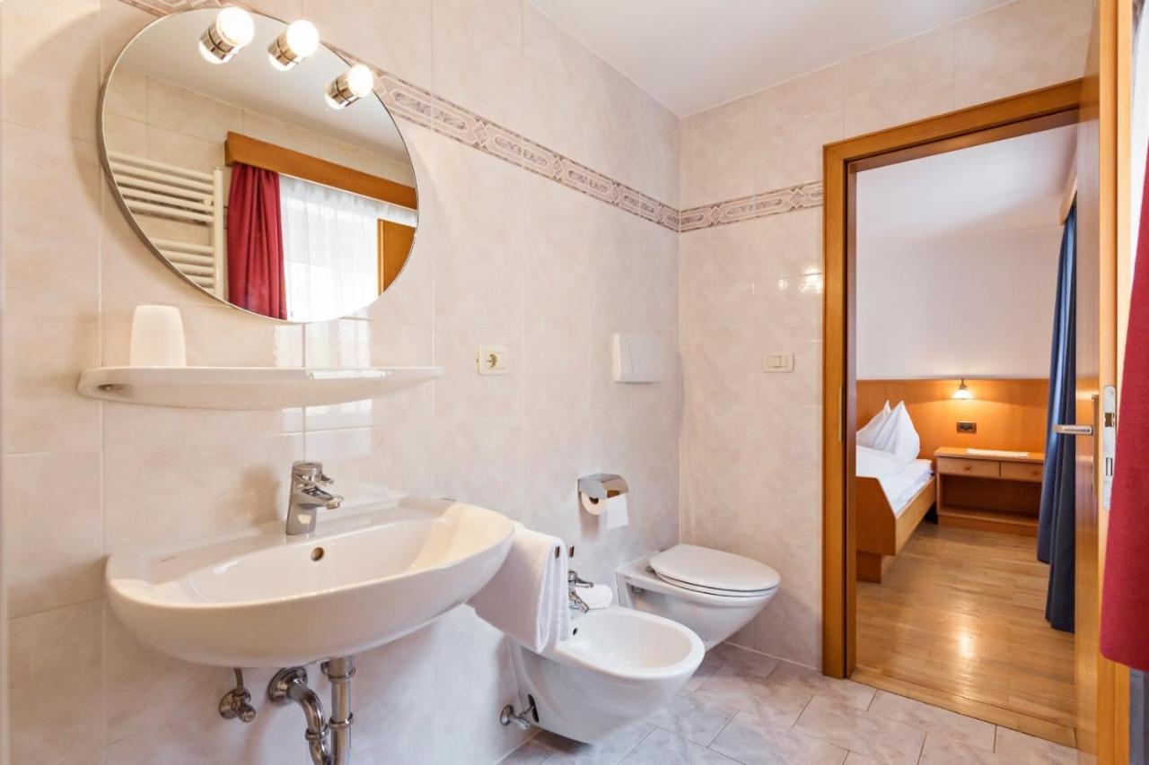 Villa Alpina Apartments Santa Cristina Val Gardena Exteriér fotografie